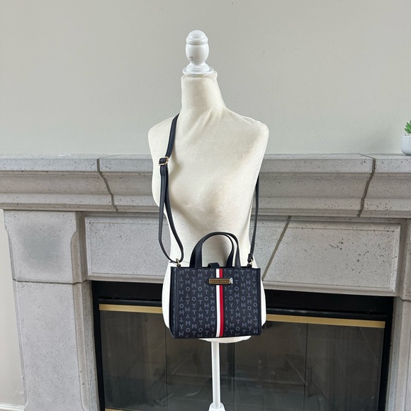 NWT Tommy Hilfiger Mini Navy Logo Tote Bag - Picture 9 of 9